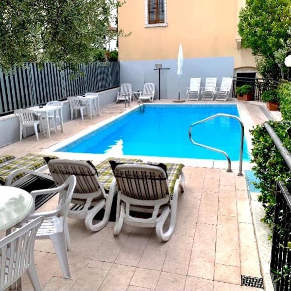 Hotel Santa Maria - Bardolino Town Center Dış mekan fotoğraf