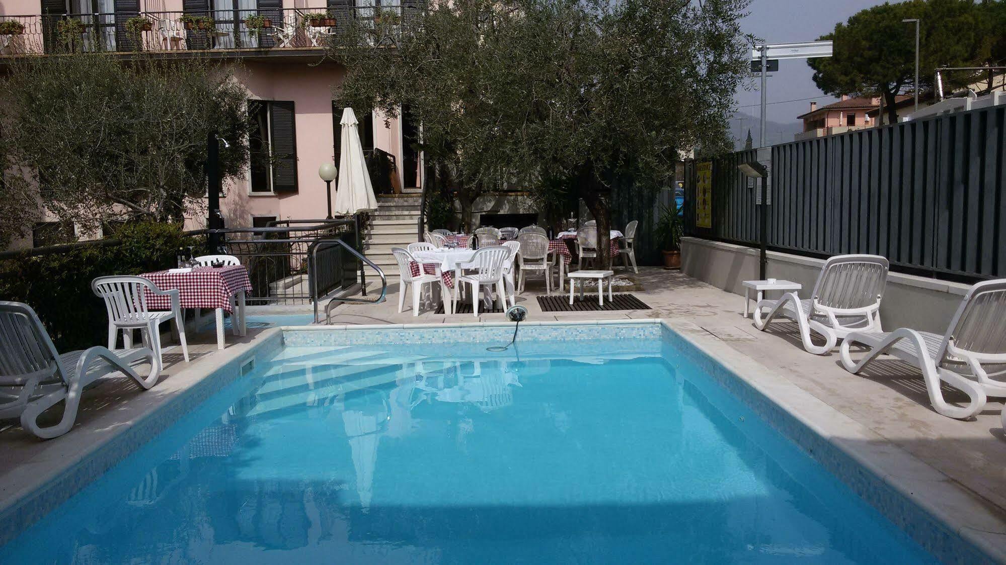 Hotel Santa Maria - Bardolino Town Center Dış mekan fotoğraf