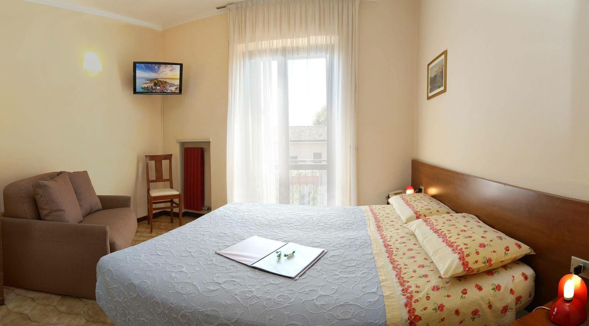 Hotel Santa Maria - Bardolino Town Center Dış mekan fotoğraf